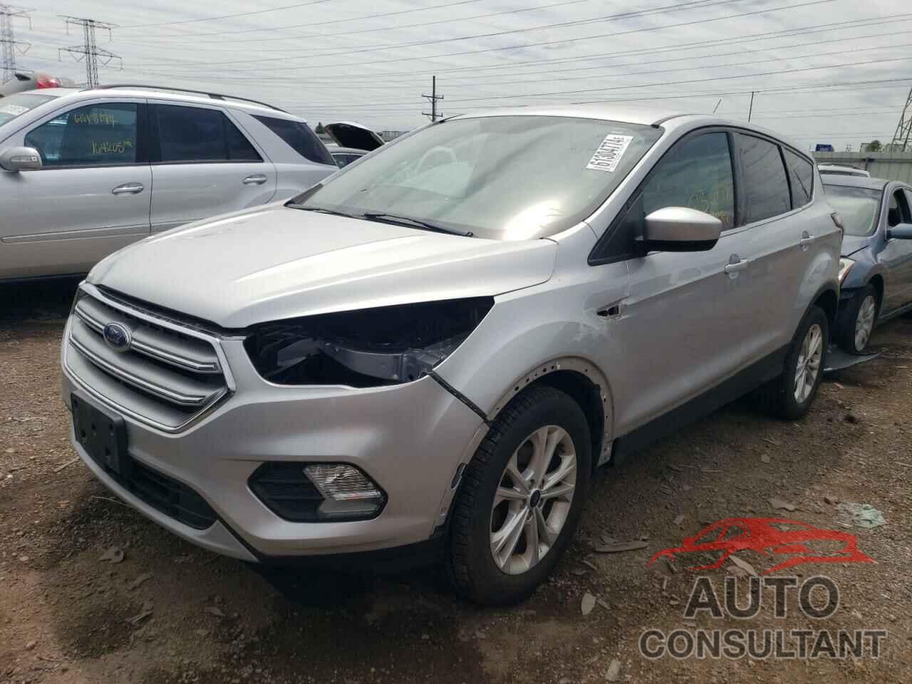 FORD ESCAPE 2017 - 1FMCU0GD7HUC74385