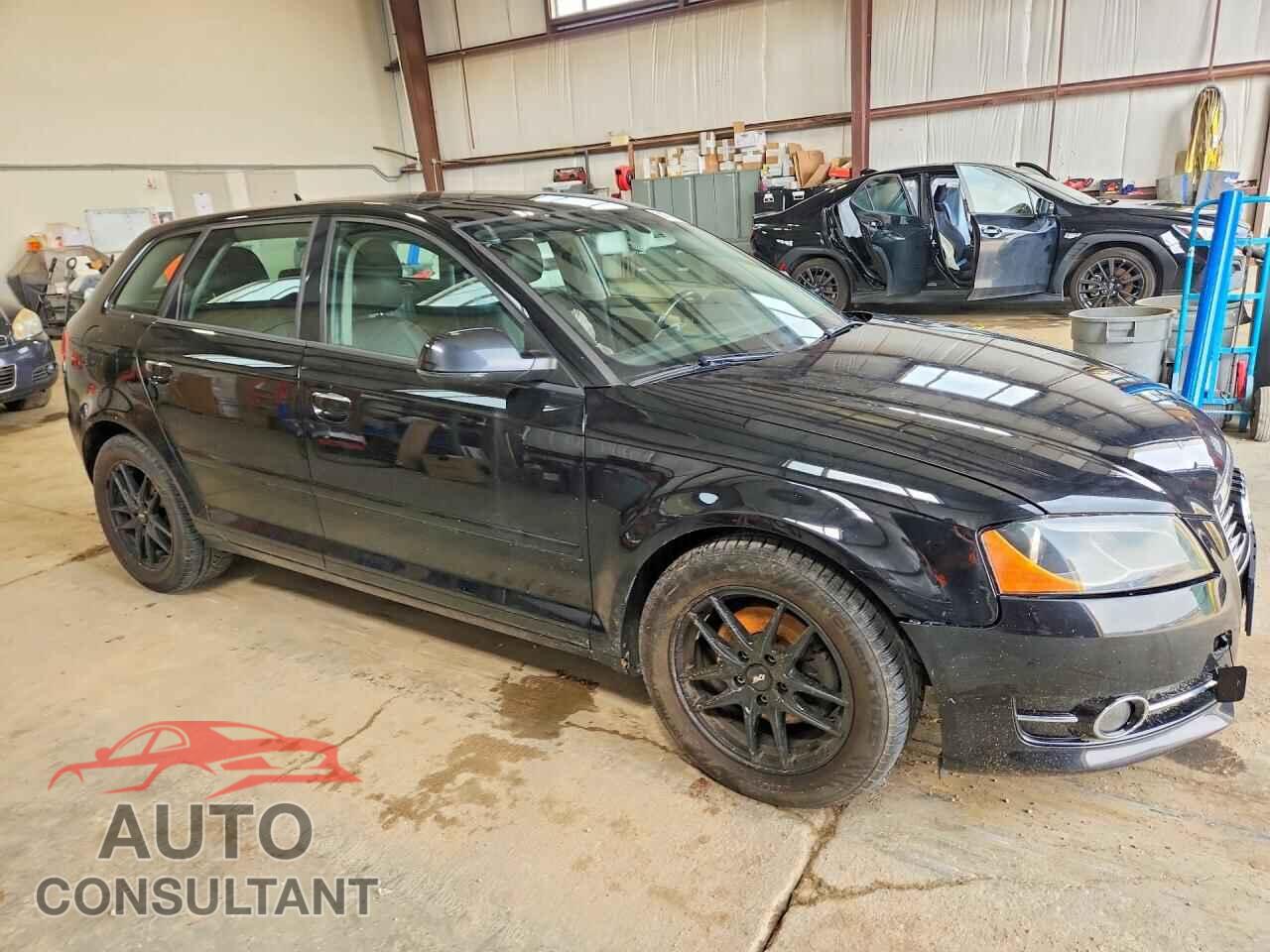 AUDI A3 2013 - WAUAJCFM7DA010177
