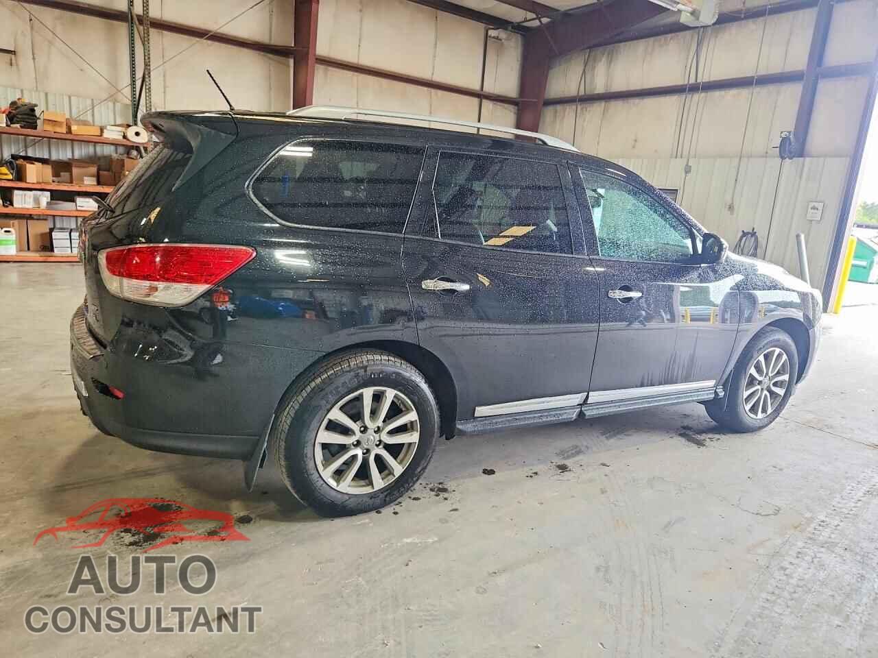 NISSAN PATHFINDER 2015 - 5N1AR2MM1FC632401