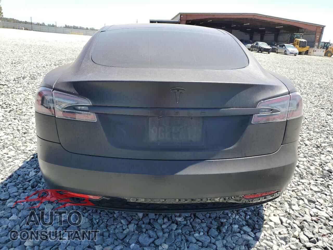TESLA MODEL S 2017 - 5YJSA1E17HF231214