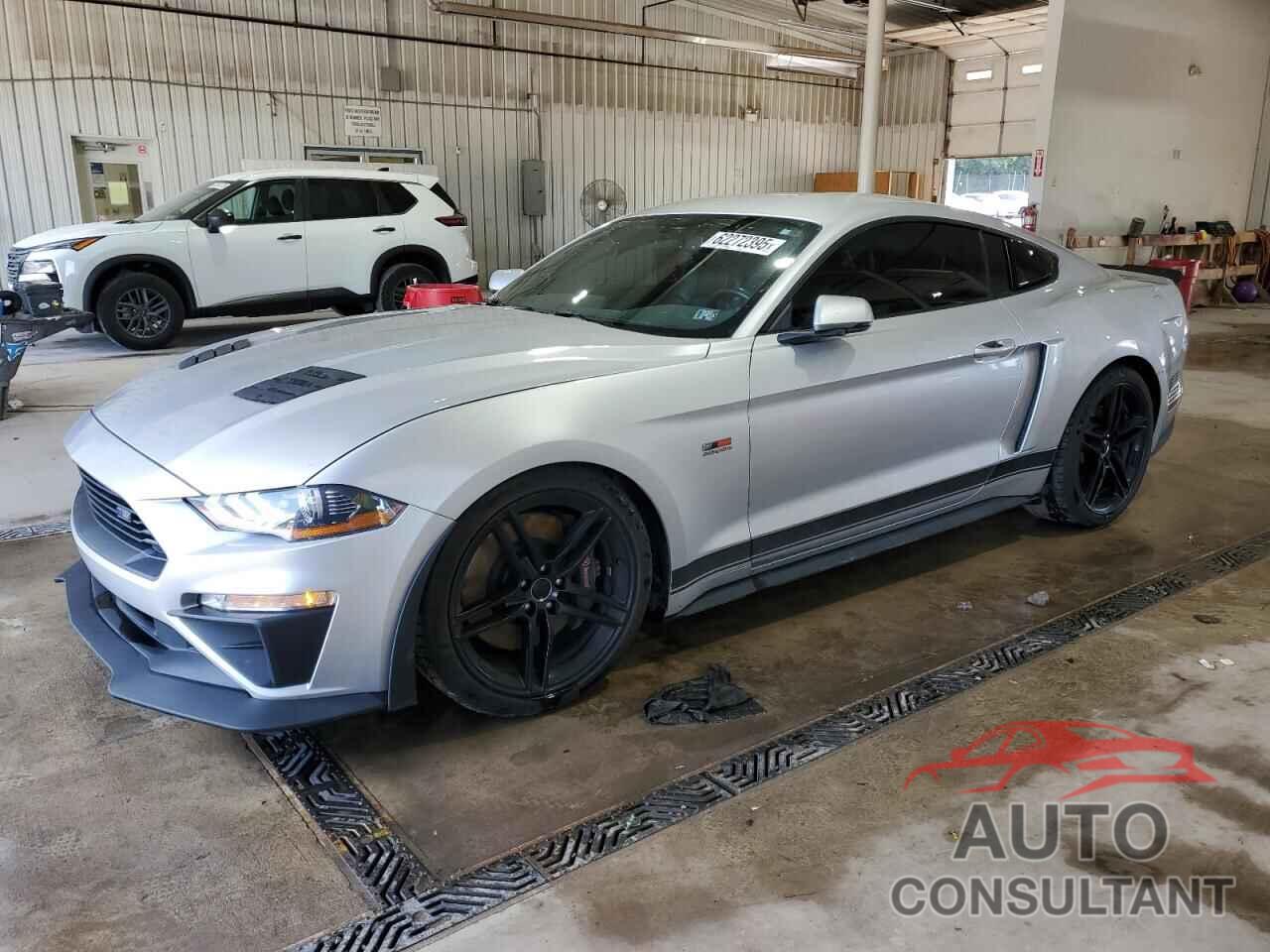 FORD MUSTANG 2019 - 1FA6P8CF3K5179036