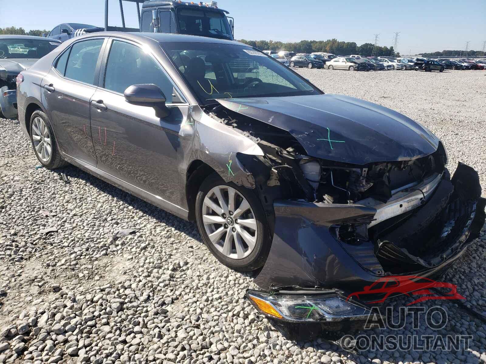 TOYOTA CAMRY 2018 - 4T1B11HK7JU627026
