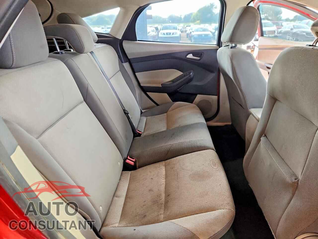 FORD FOCUS 2014 - 1FADP3K20EL410001
