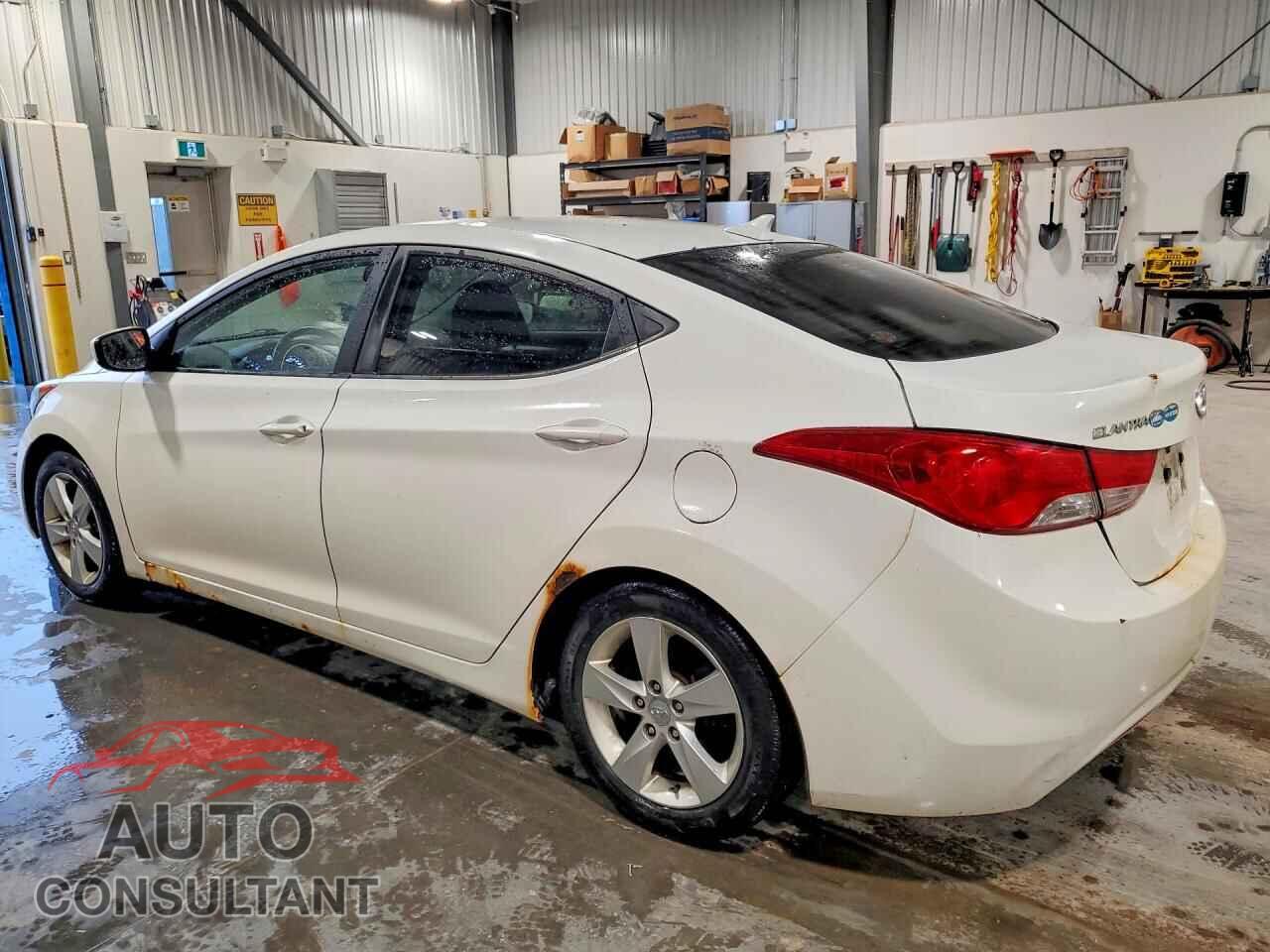 HYUNDAI ELANTRA 2012 - 5NPDH4AE3CH088917