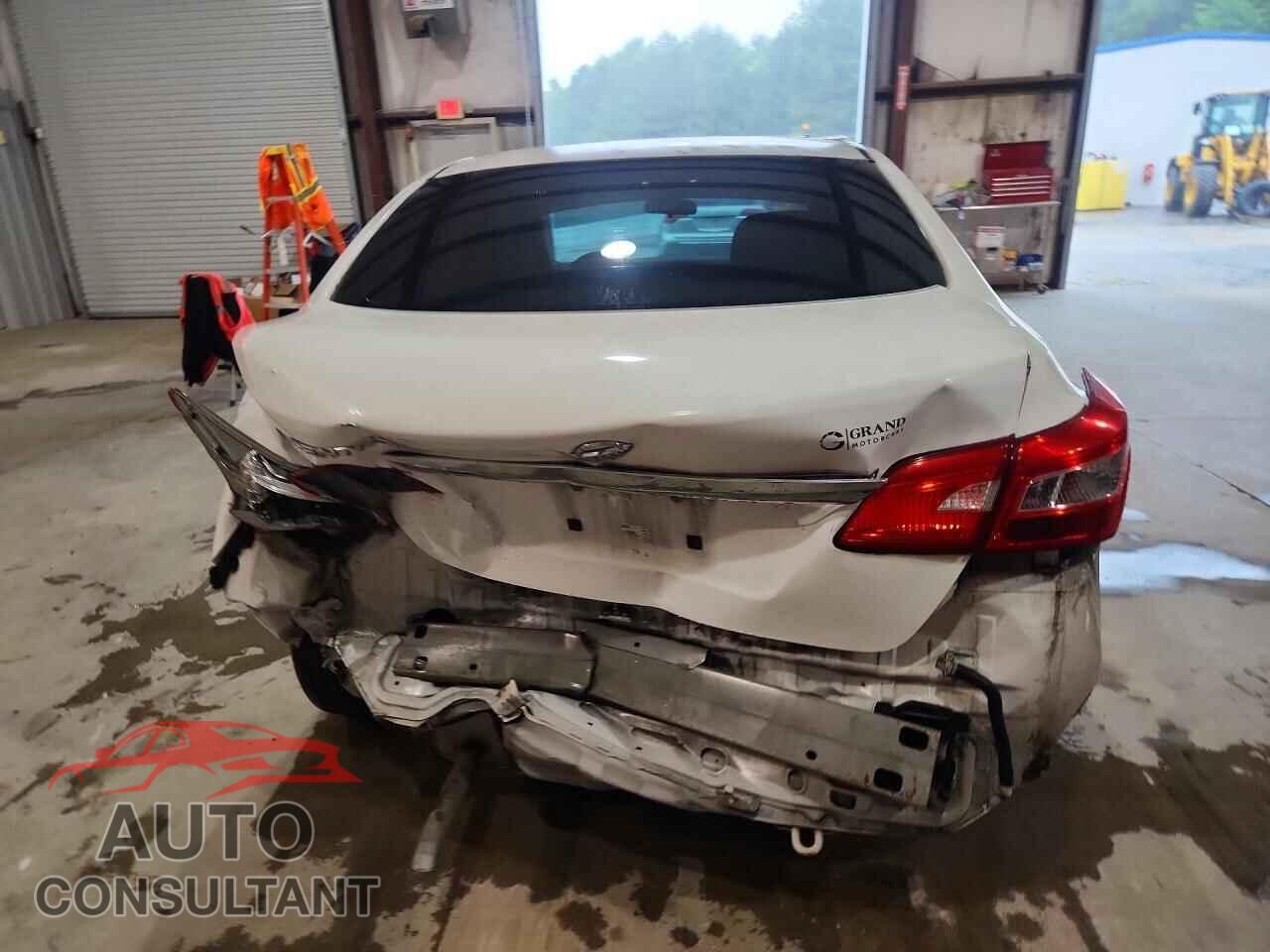 NISSAN SENTRA 2017 - 3N1AB7AP1HY392381