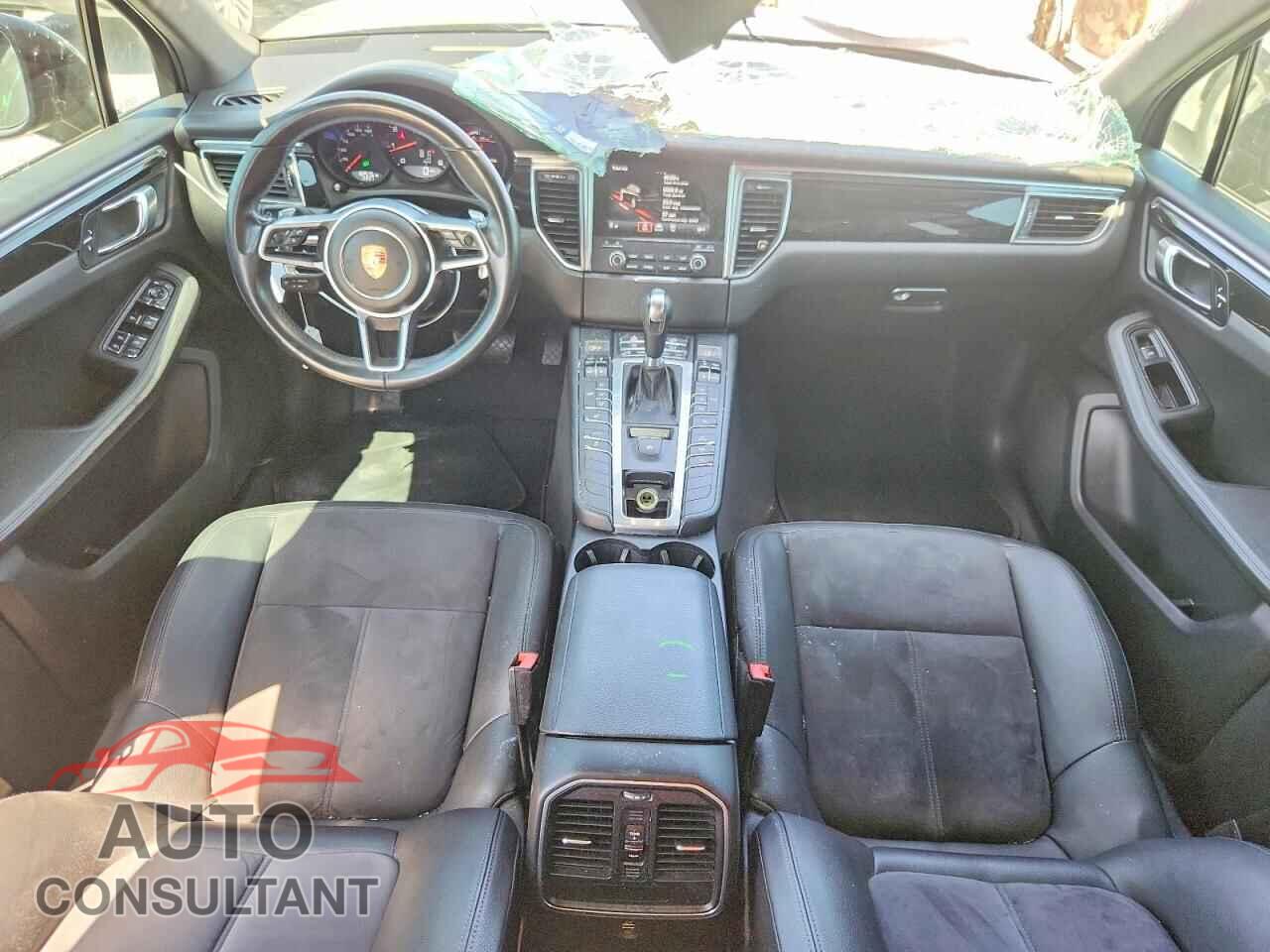 PORSCHE MACAN 2018 - WP1AA2A57JLB07035