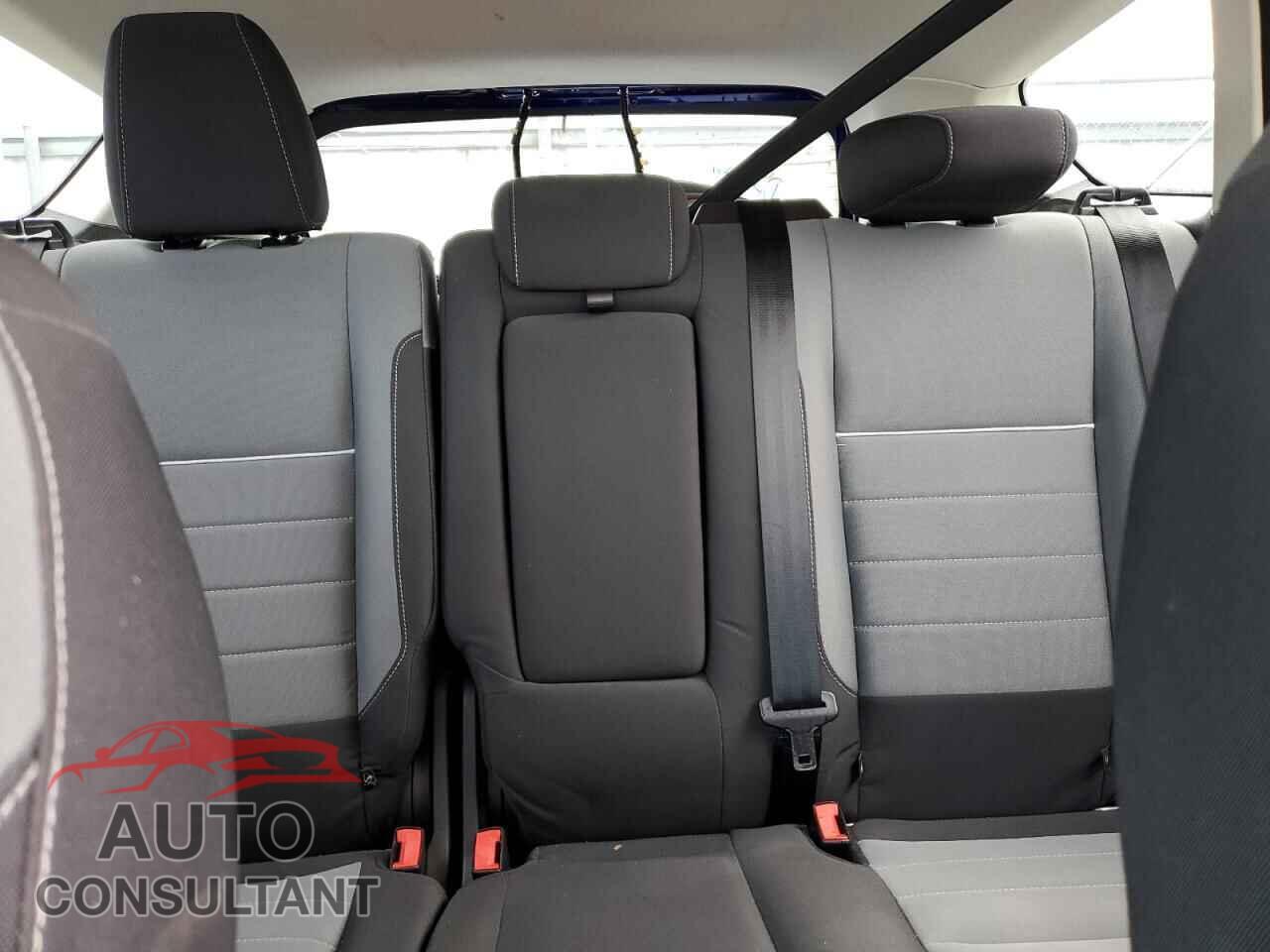 FORD ESCAPE 2015 - 1FMCU9GX1FUA18321