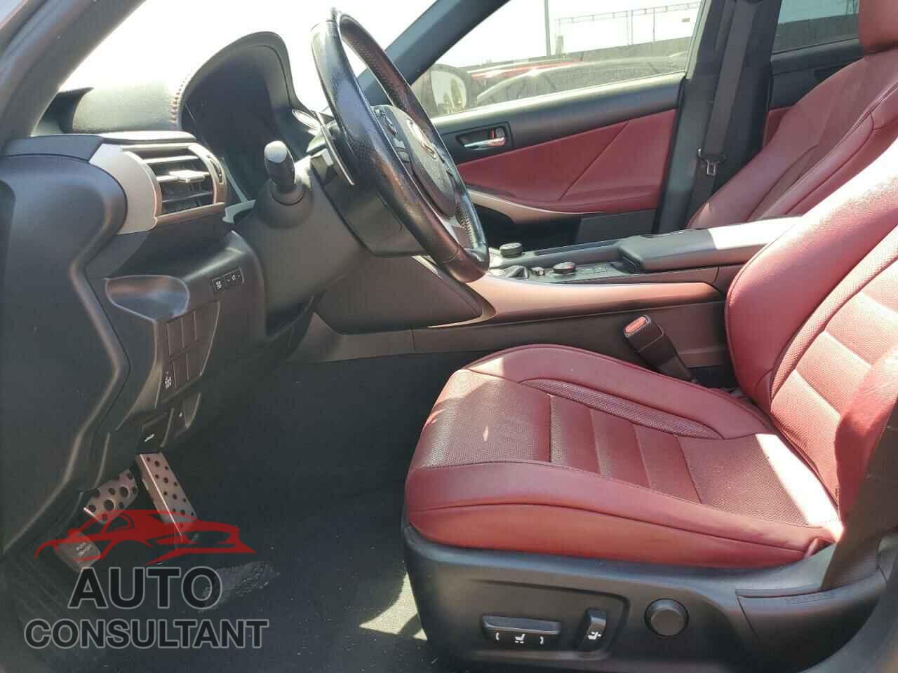 LEXUS IS 2015 - JTHBF1D28F5066525