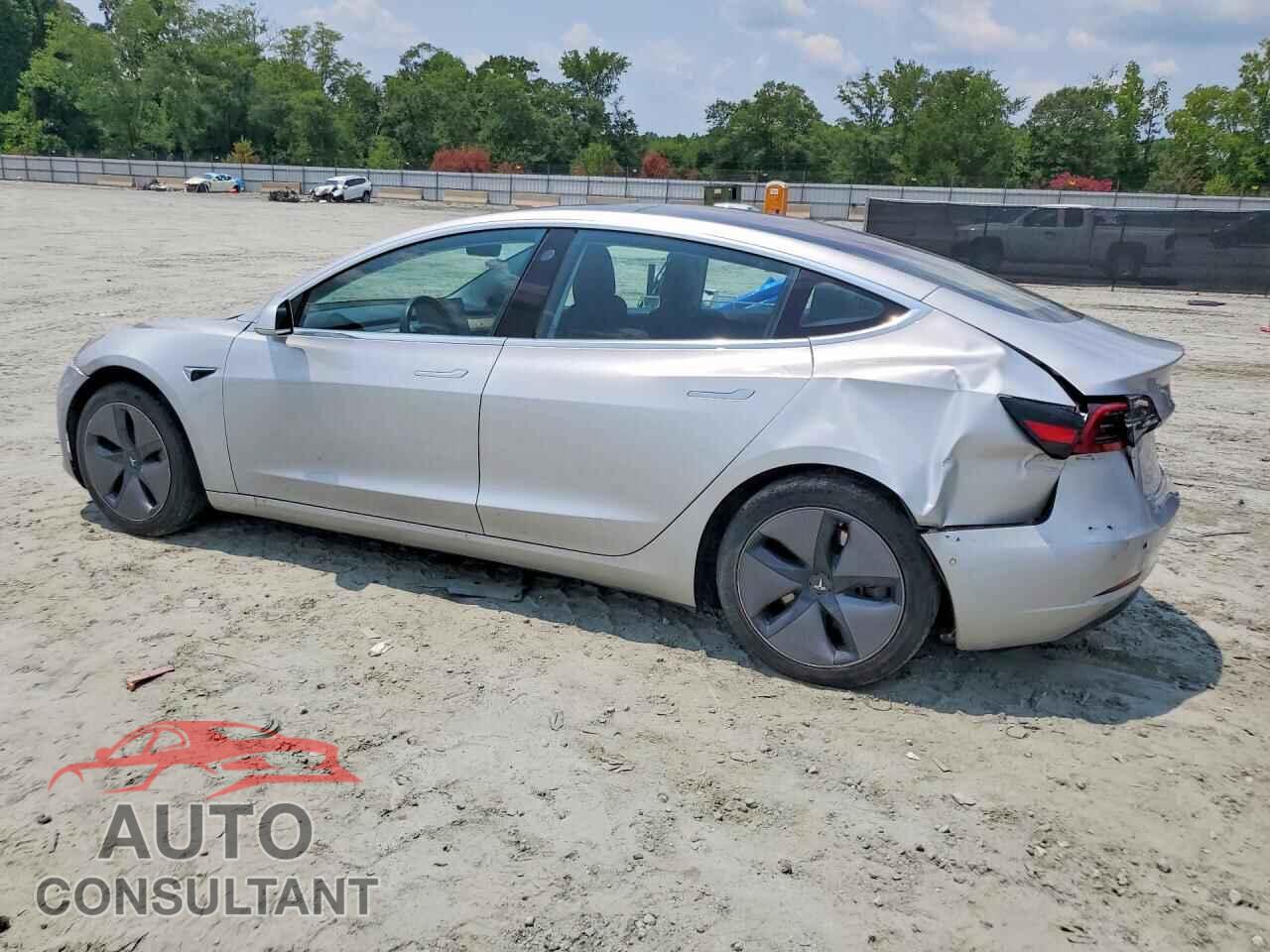 TESLA MODEL 3 2018 - 5YJ3E1EA9JF040831