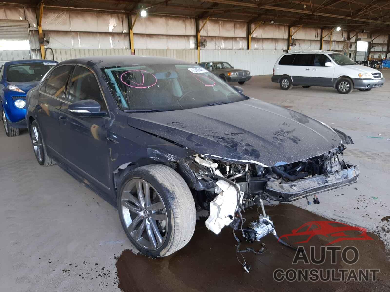 VOLKSWAGEN PASSAT 2017 - 1VWDT7A31HC012644