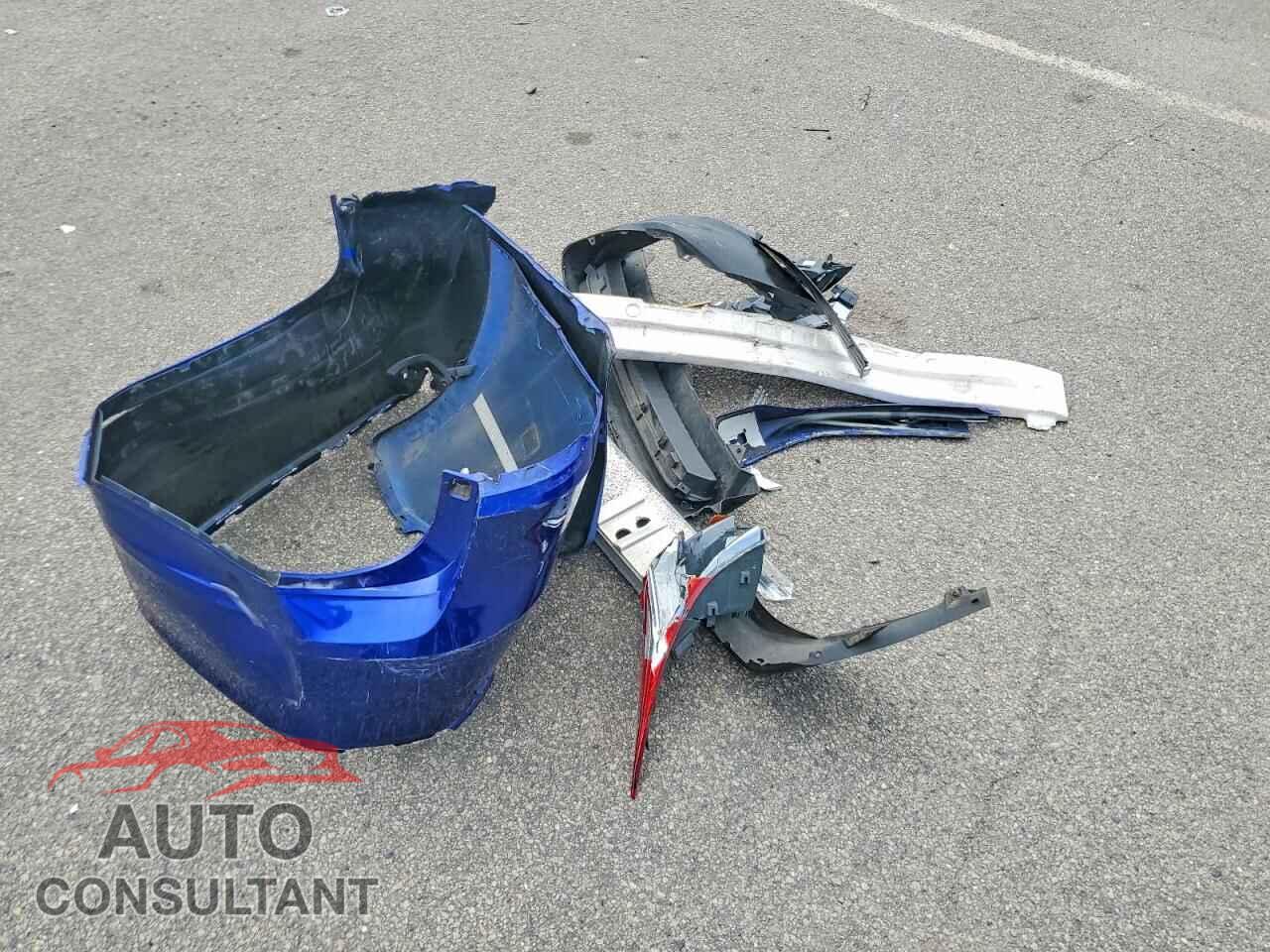 LEXUS IS 2018 - JTHC81D29J5028079