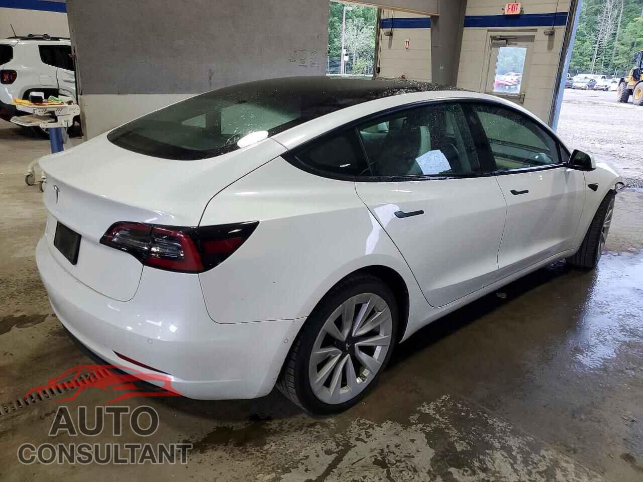 TESLA MODEL 3 2022 - 5YJ3E1EA2NF369568