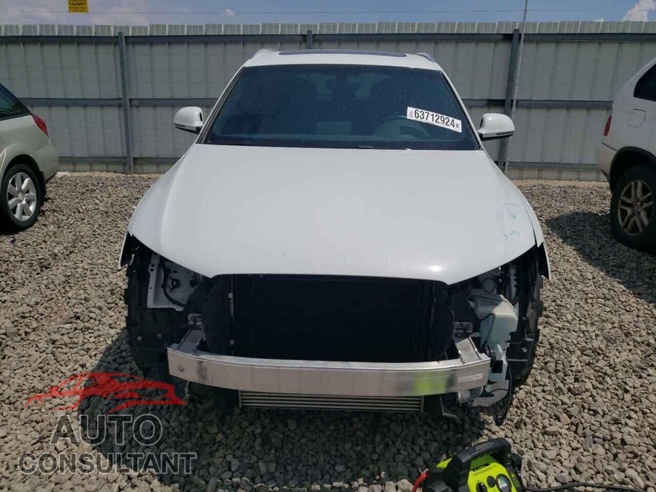 AUDI Q3 2018 - WA1JCCFS4JR023357