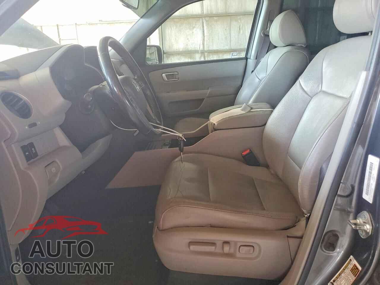 HONDA PILOT 2013 - 5FNYF3H96DB037938