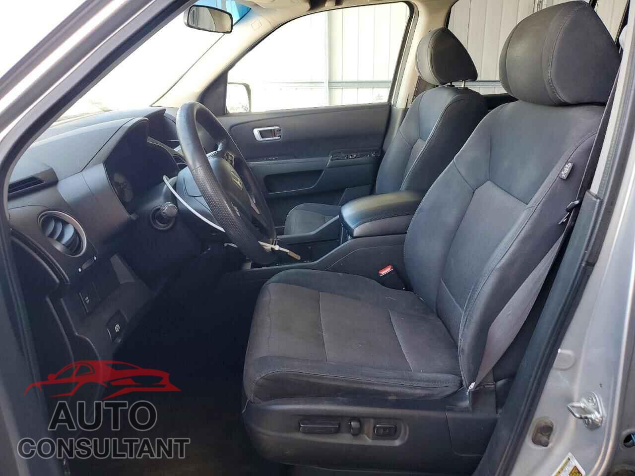 HONDA PILOT 2011 - 5FNYF3H41BB024645