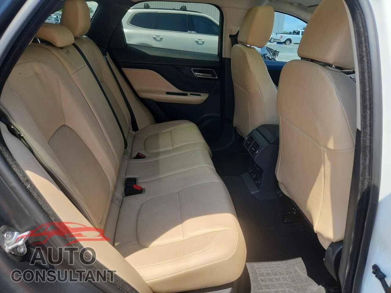 JAGUAR F-PACE 2017 - SADCJ2BVXHA893996