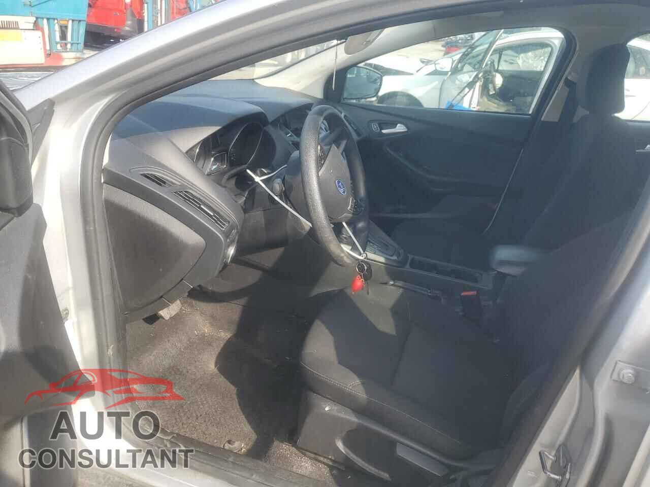 FORD FOCUS 2017 - 1FADP3K23HL340806