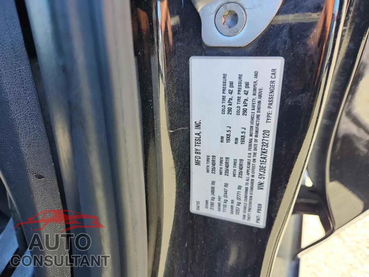 TESLA MODEL 3 2019 - 5YJ3E1EA7KF327120