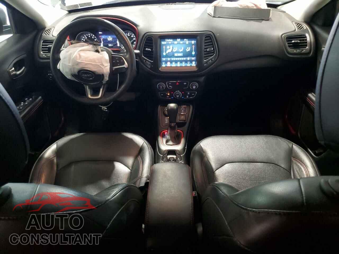 JEEP COMPASS 2018 - 3C4NJDDB1JT457751