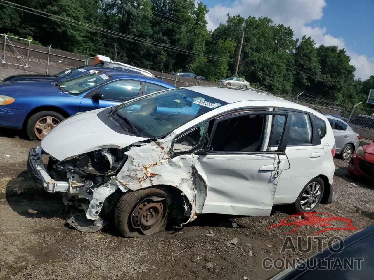 HONDA FIT 2013 - JHMGE8H36DC017837
