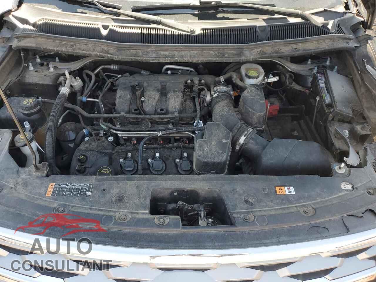 FORD EXPLORER 2018 - 1FM5K7F84JGB87835