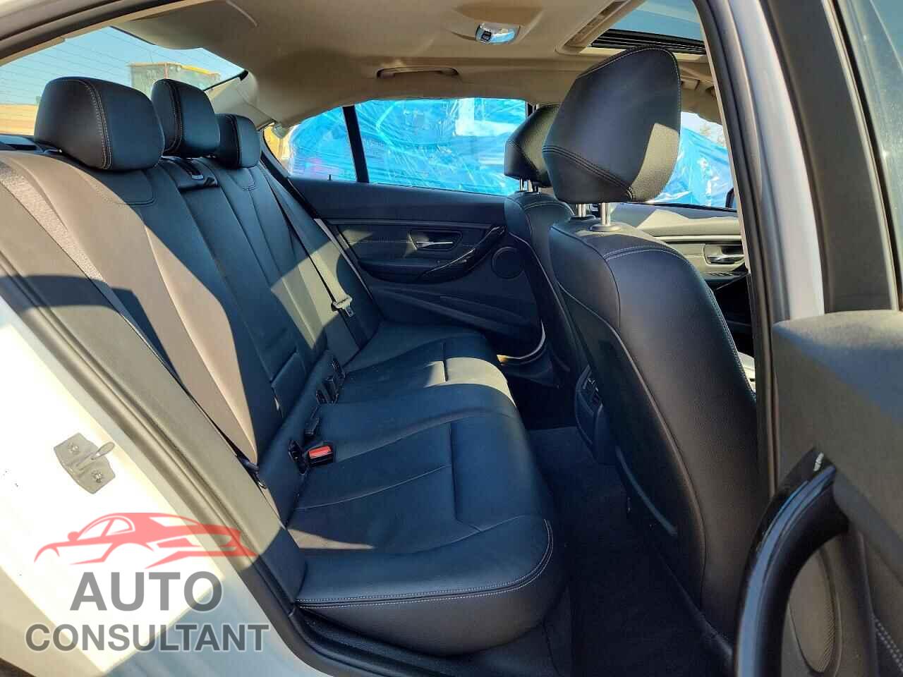 BMW 3 SERIES 2014 - WBA3B3C57EJ979269