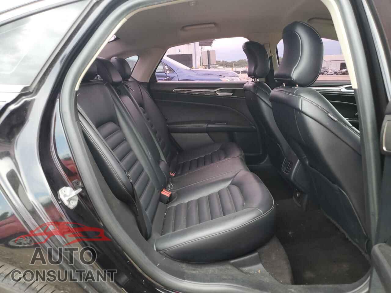 FORD FUSION 2019 - 3FA6P0CD1KR194972