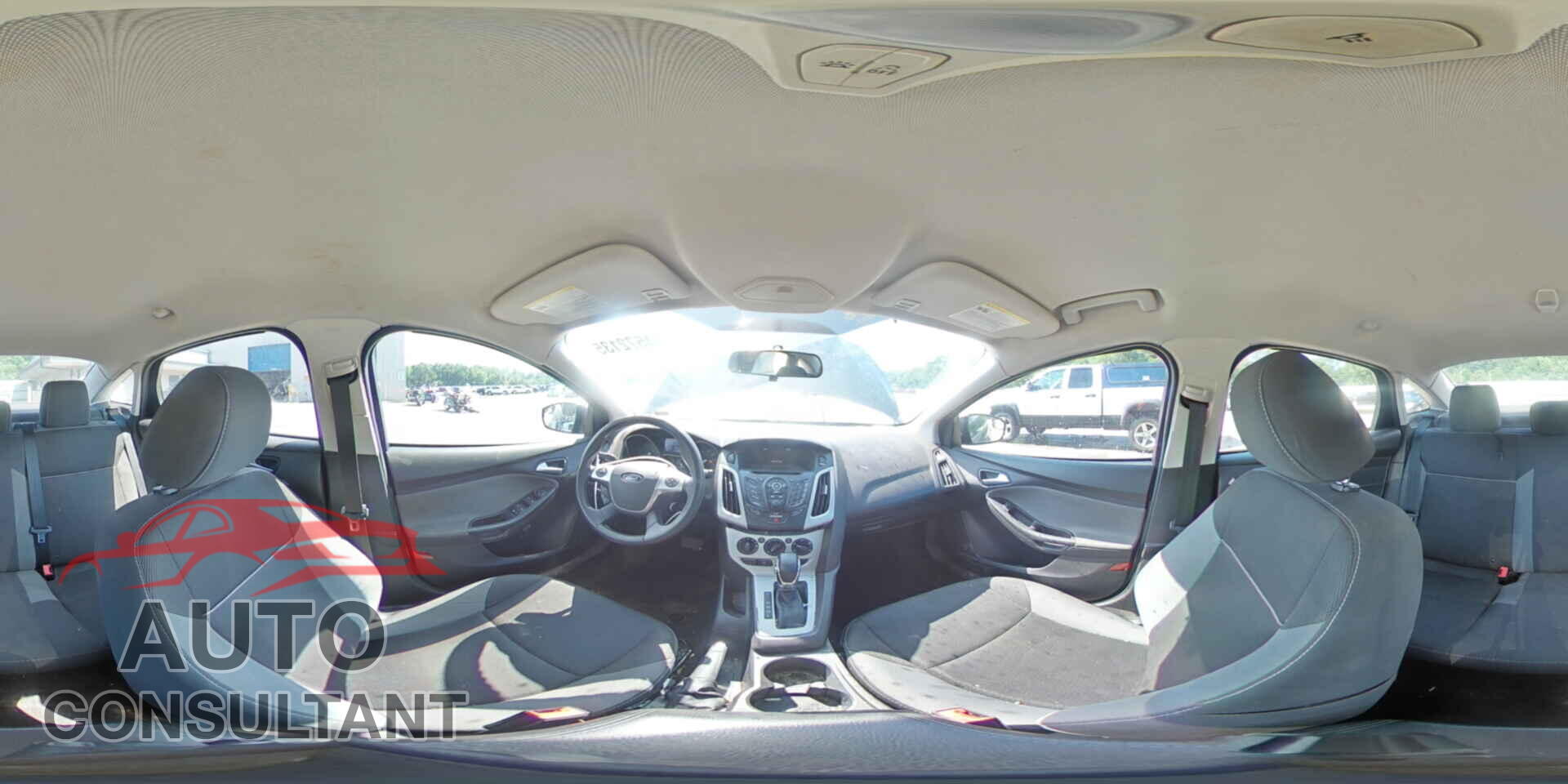FORD FOCUS 2014 - 1FADP3F2XEL320512
