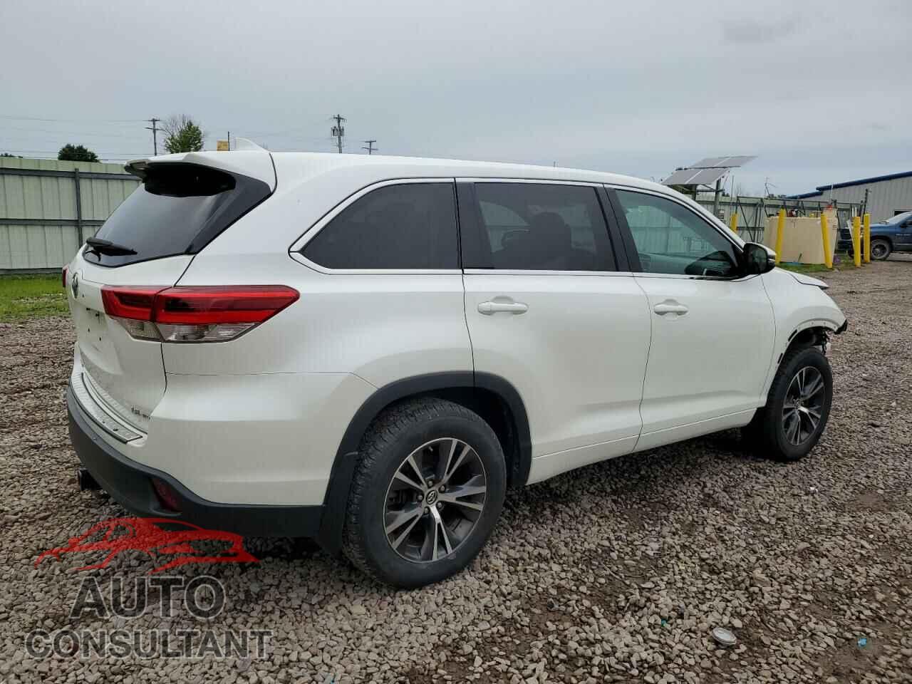 TOYOTA HIGHLANDER 2018 - 5TDBZRFH9JS875575