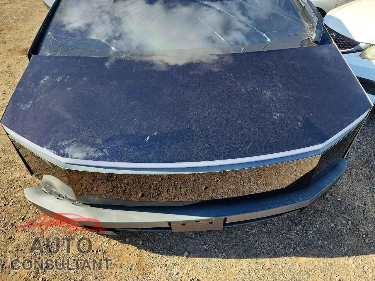 TESLA CYBERTRUCK 2024 - 7G2CEHEE2RA026531