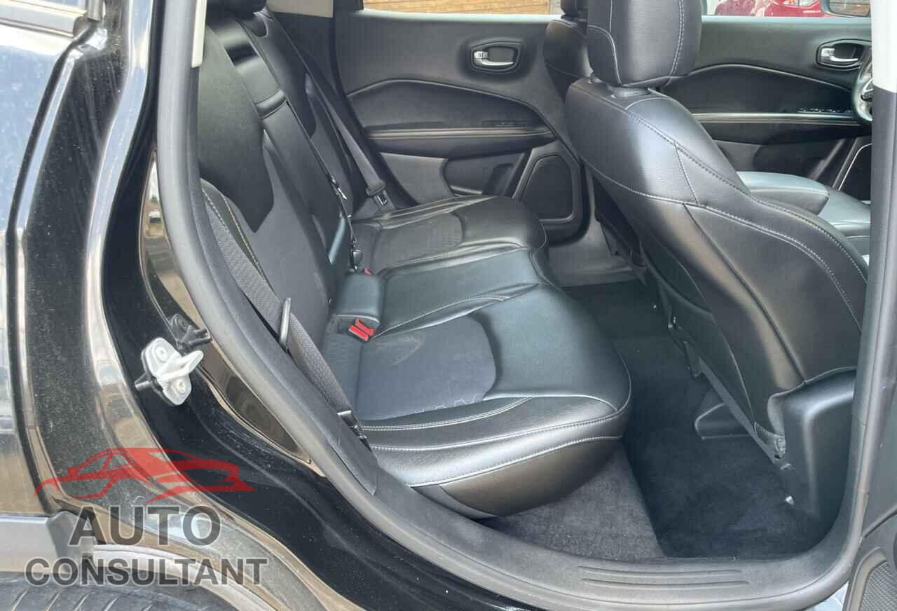 JEEP COMPASS 2018 - 3C4NJDBB9JT175442