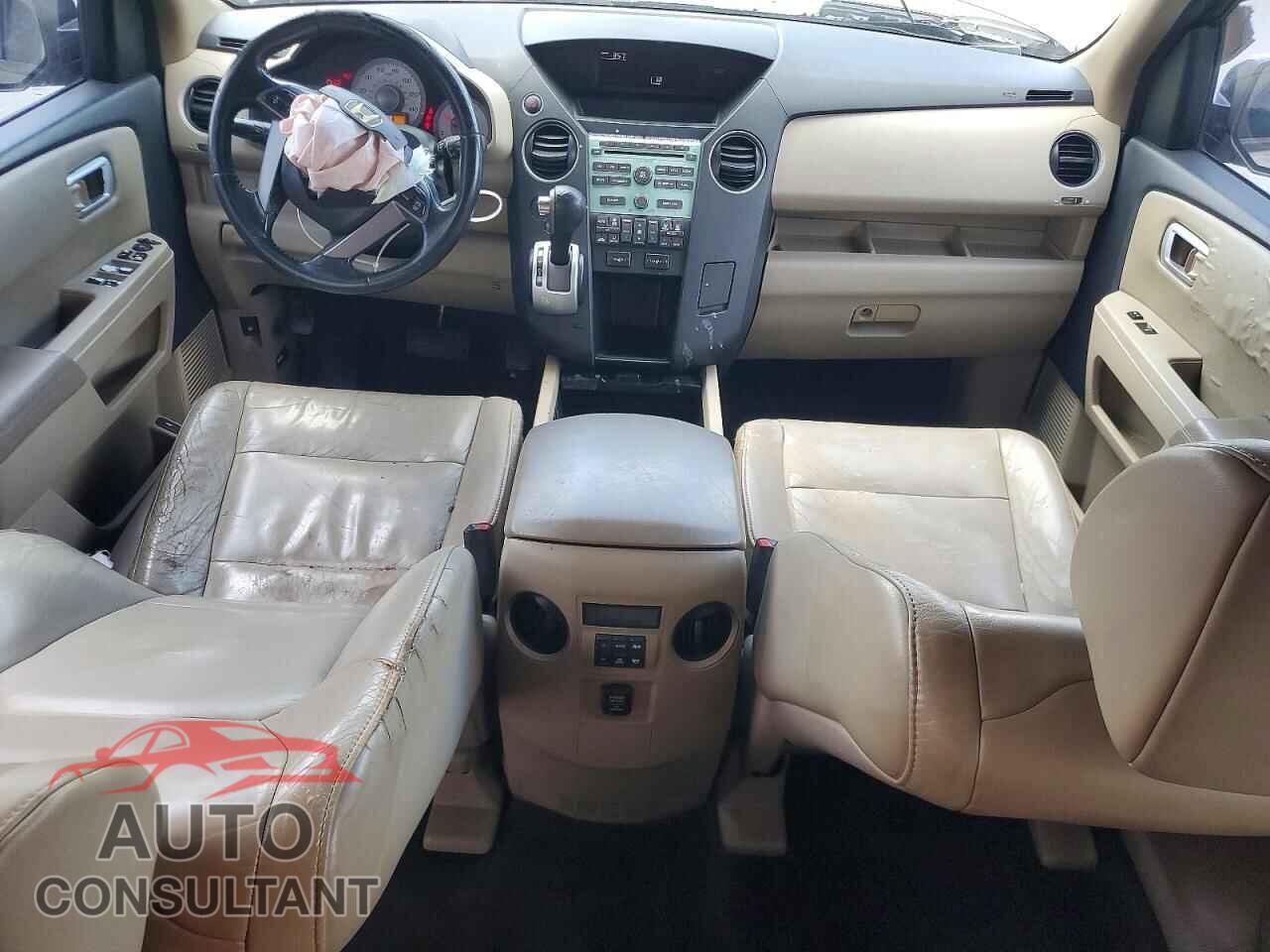 HONDA PILOT 2011 - 5FNYF3H55BB027573