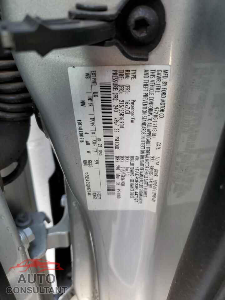 FORD FOCUS 2014 - 1FADP3F23EL447327