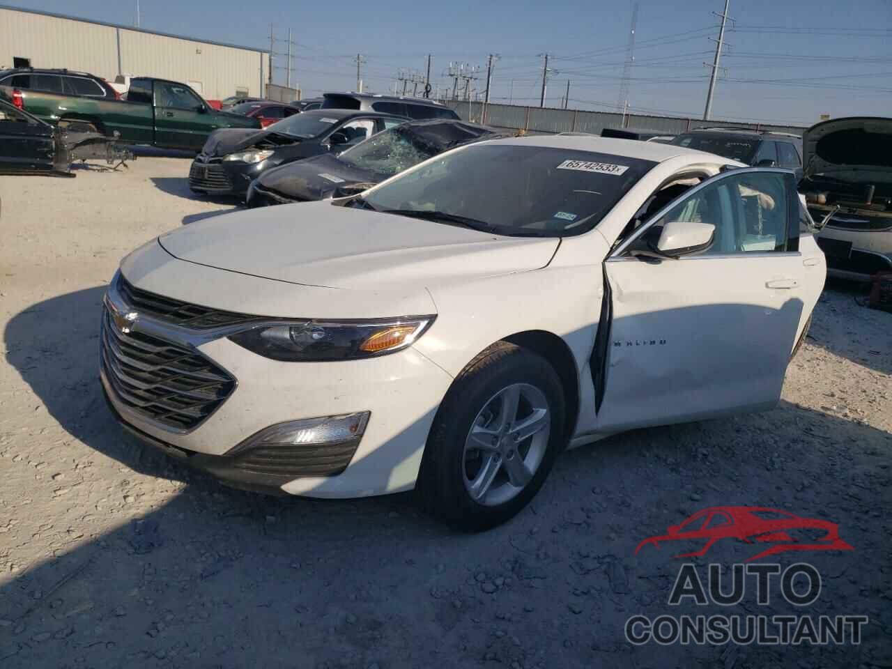 CHEVROLET MALIBU 2022 - 1G1ZC5ST3NF150040