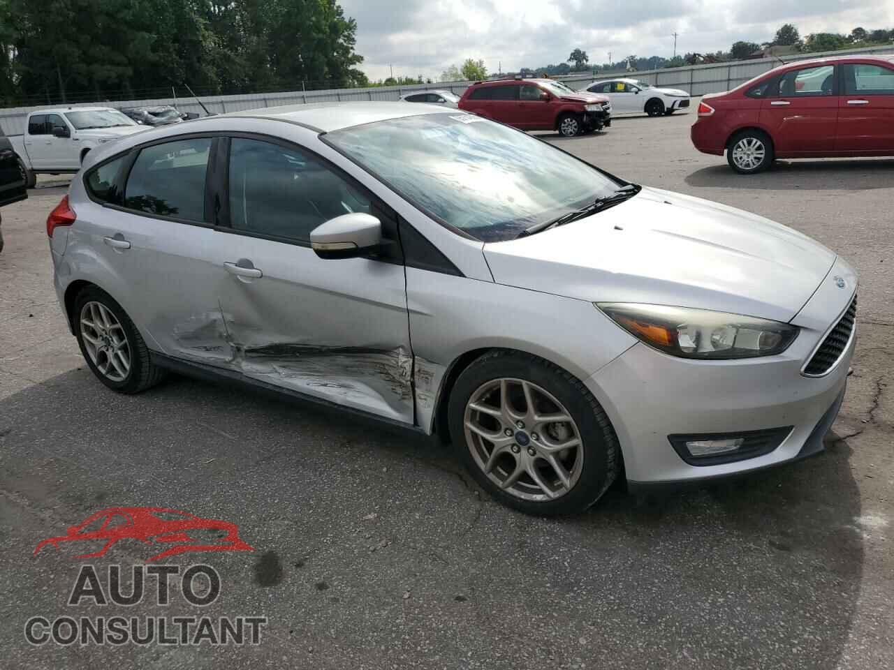 FORD FOCUS 2015 - 1FADP3K26FL218194