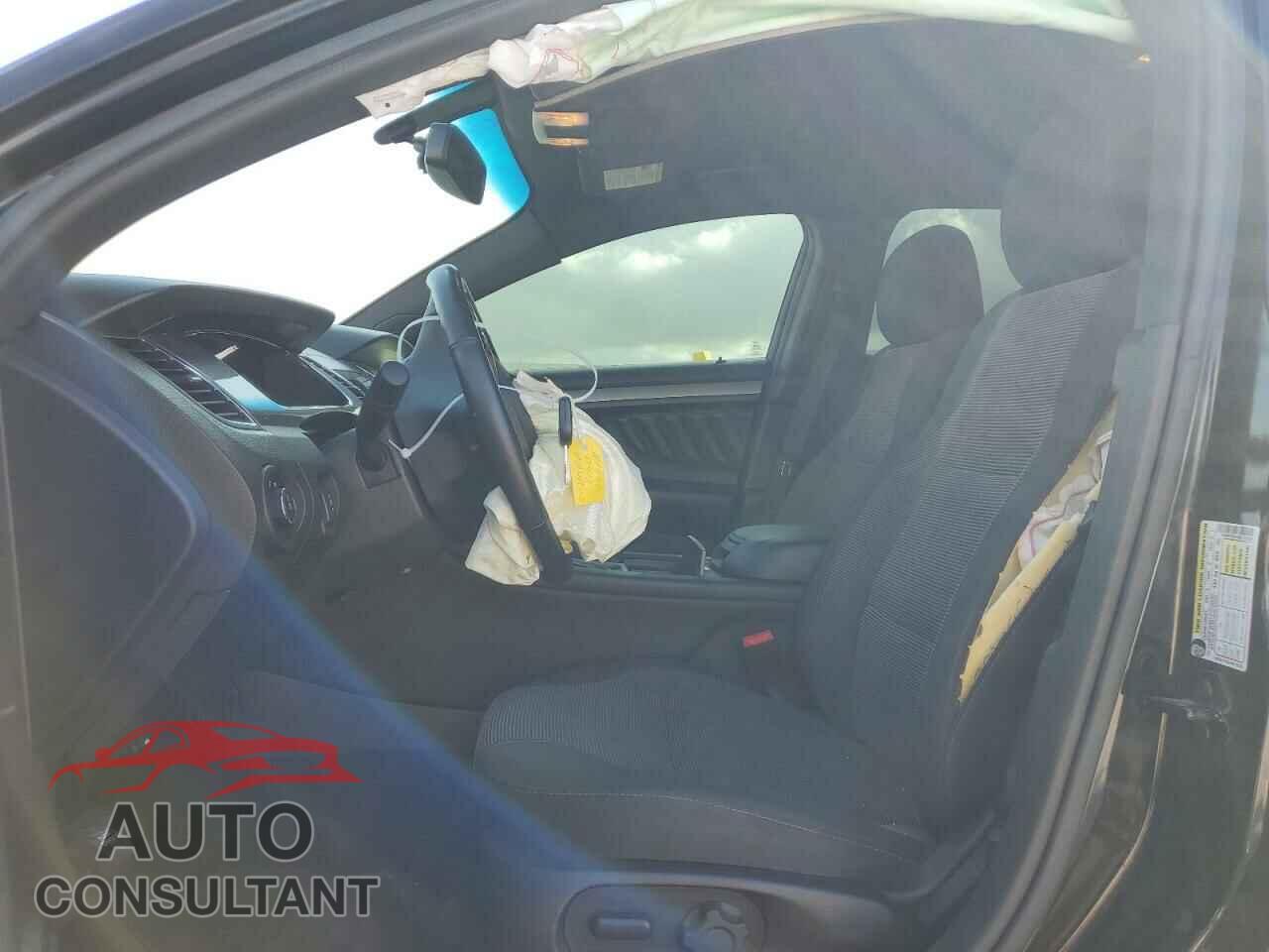 FORD TAURUS 2017 - 1FAHP2E87HG121514