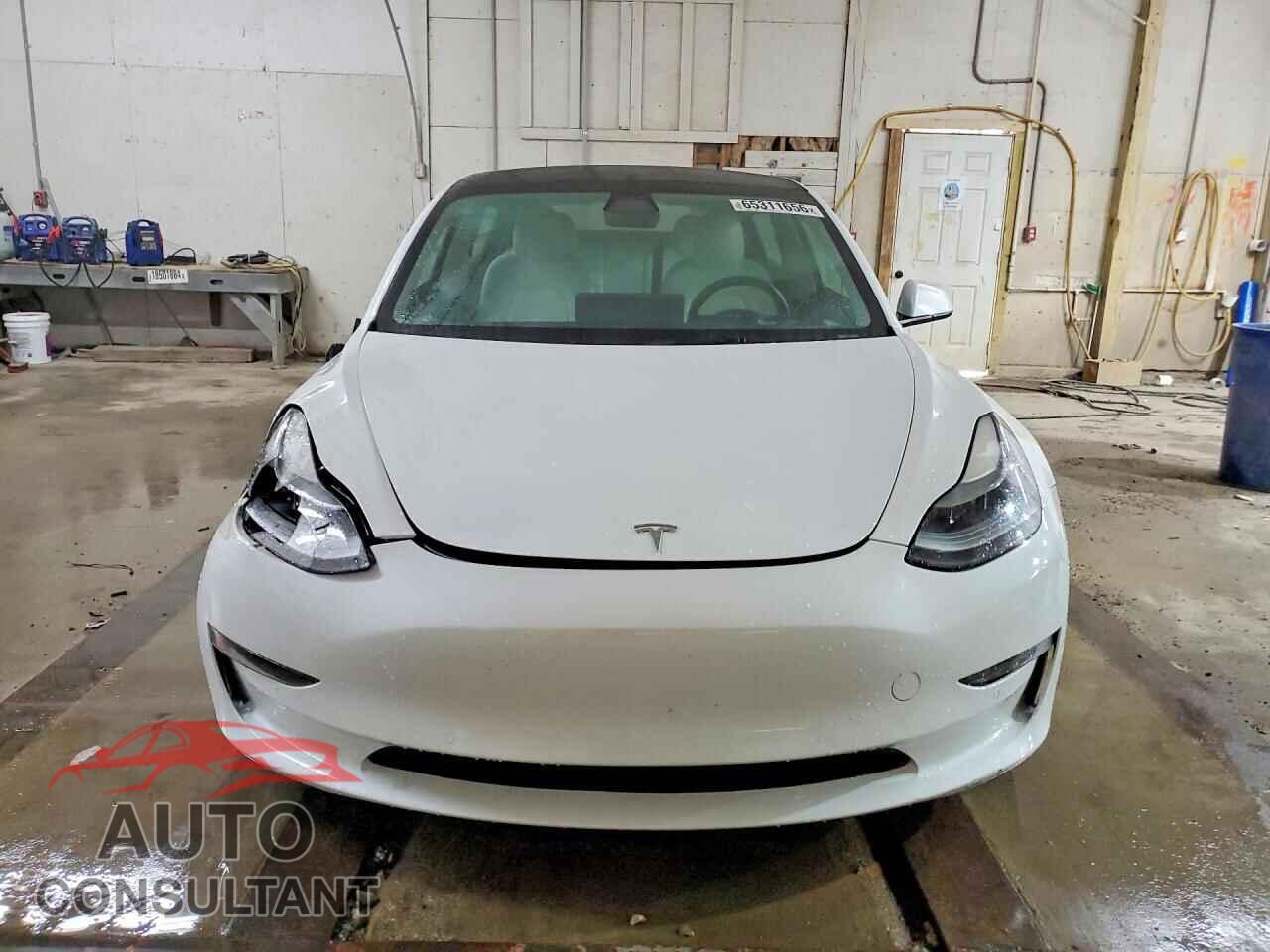 TESLA MODEL 3 2021 - 5YJ3E1EC5MF095993