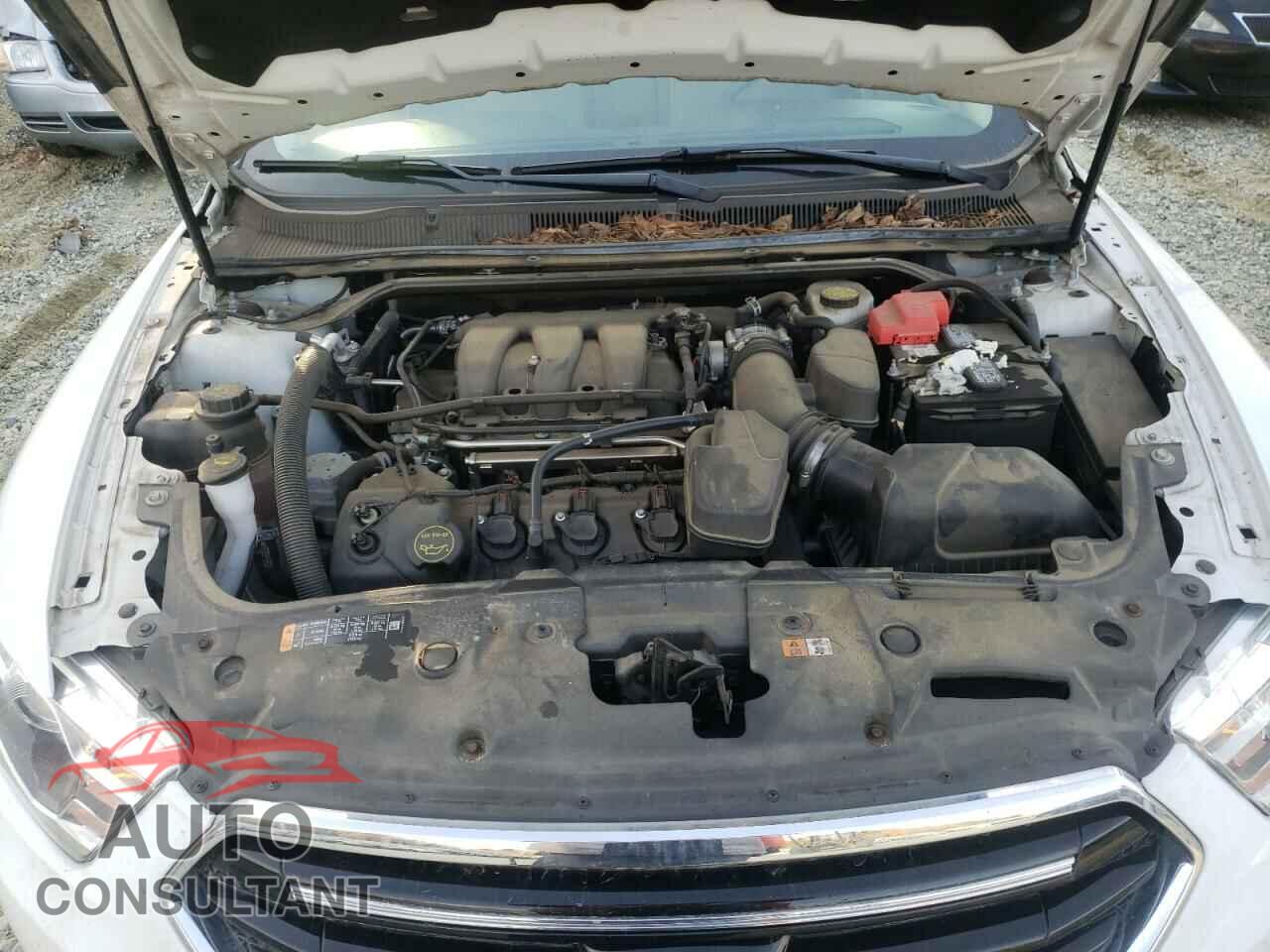 FORD TAURUS 2016 - 1FAHP2D82GG101087