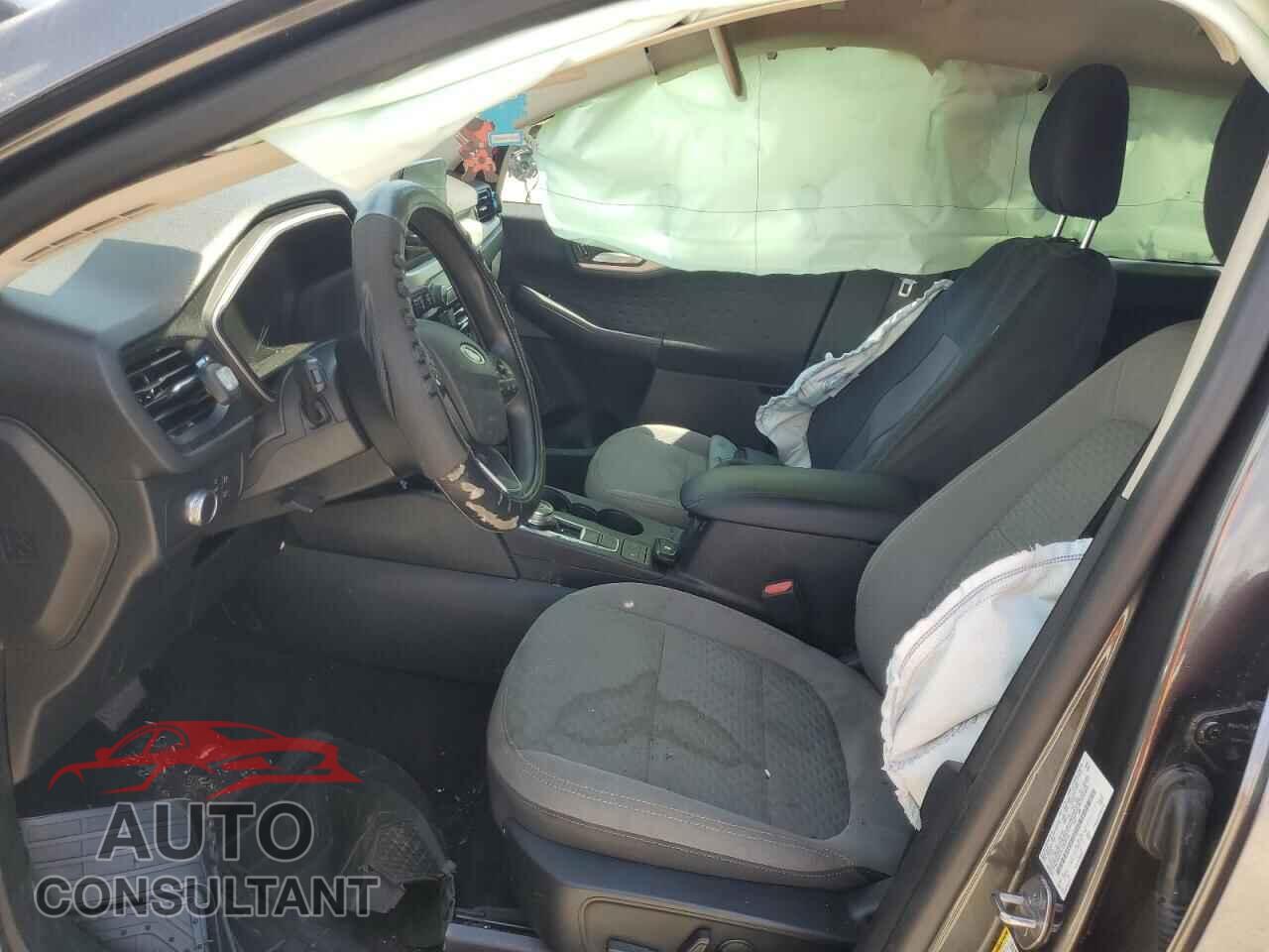 FORD ESCAPE 2020 - 1FMCU0G64LUA46130