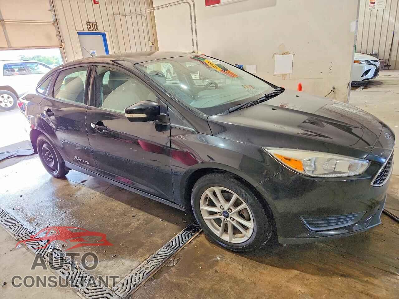 FORD FOCUS 2015 - 1FADP3F29FL217566