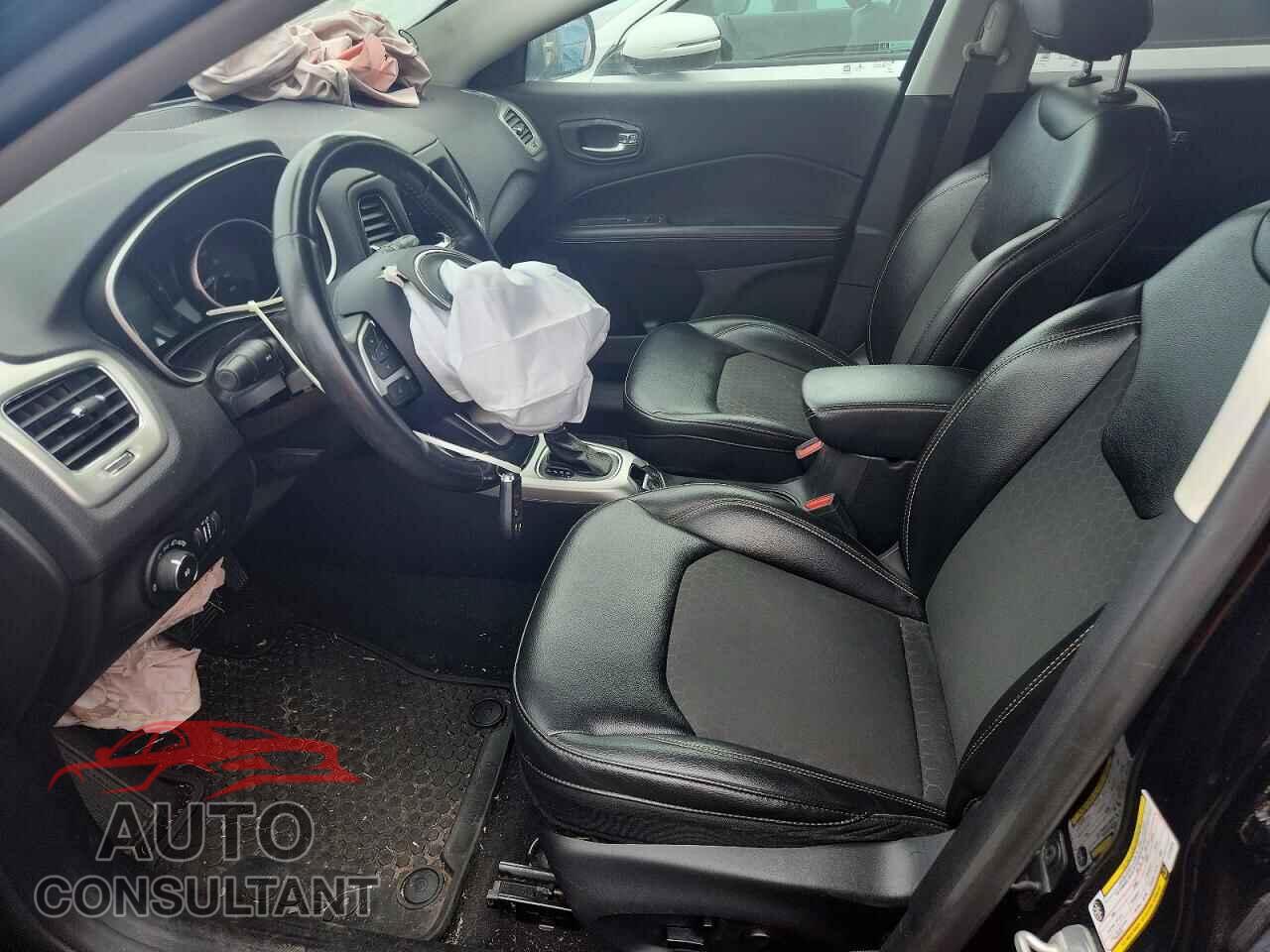 JEEP COMPASS 2020 - 3C4NJDBB2LT115876