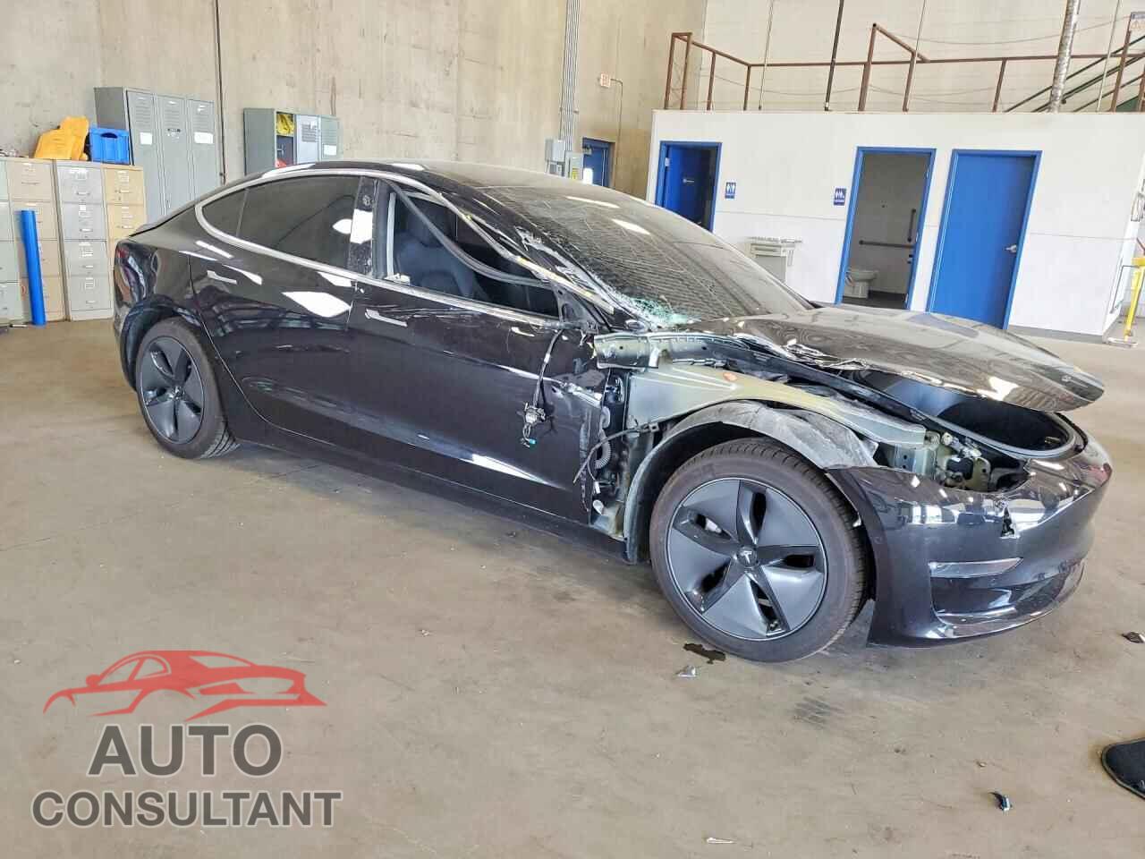 TESLA MODEL 3 2018 - 5YJ3E1EB7JF077157