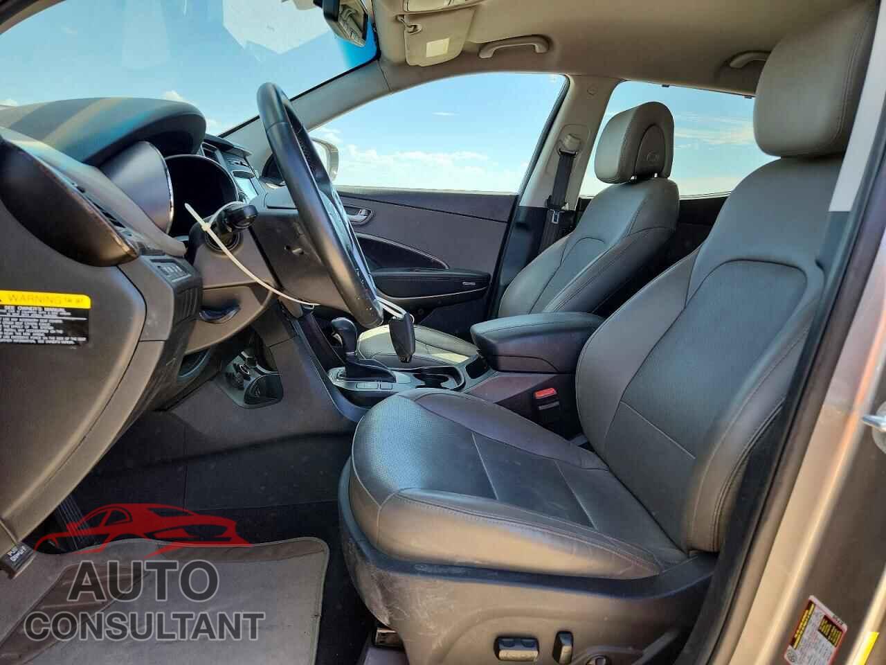 HYUNDAI SANTA FE 2017 - 5NMZU3LB4HH015669