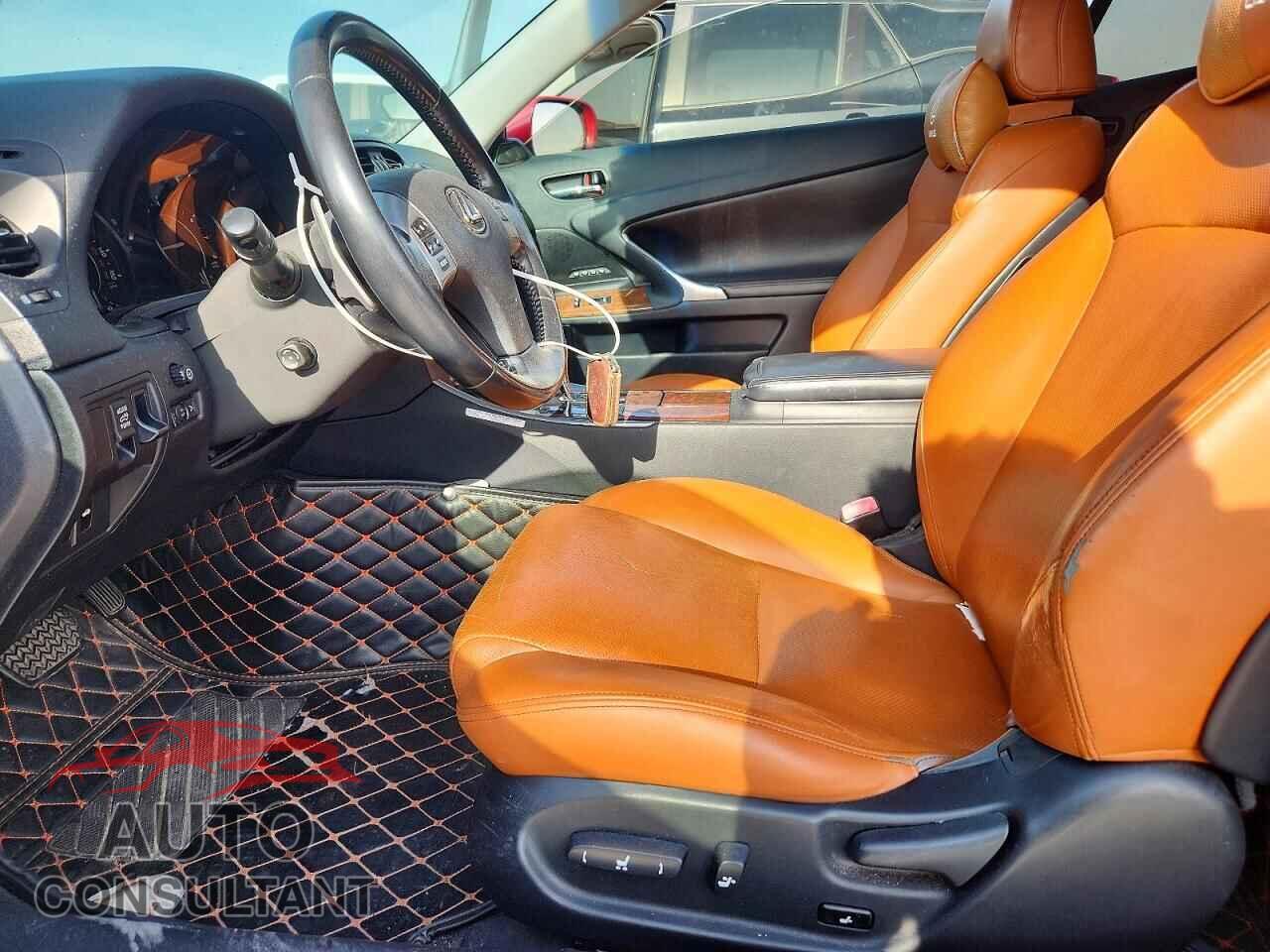 LEXUS IS 2010 - JTHFE2C28A2501663