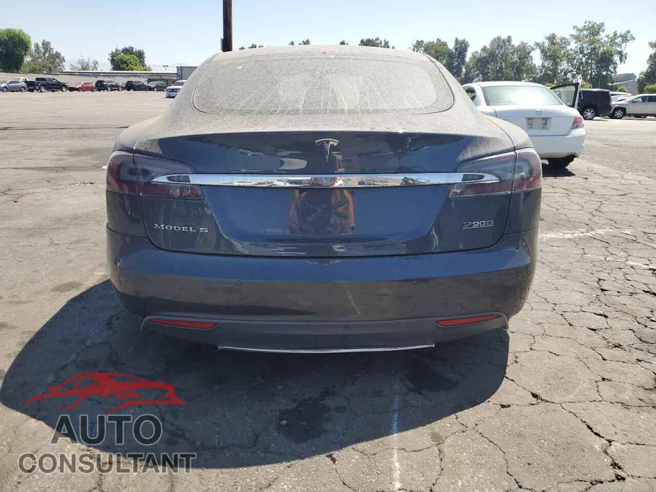 TESLA MODEL S 2015 - 5YJSA1V40FF097900