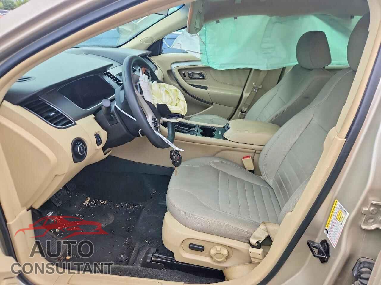 FORD TAURUS 2017 - 1FAHP2D82HG105318