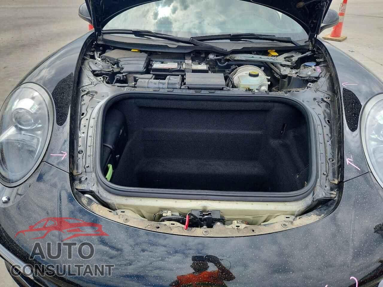 PORSCHE 911 2017 - WP0CA2A90HS141234