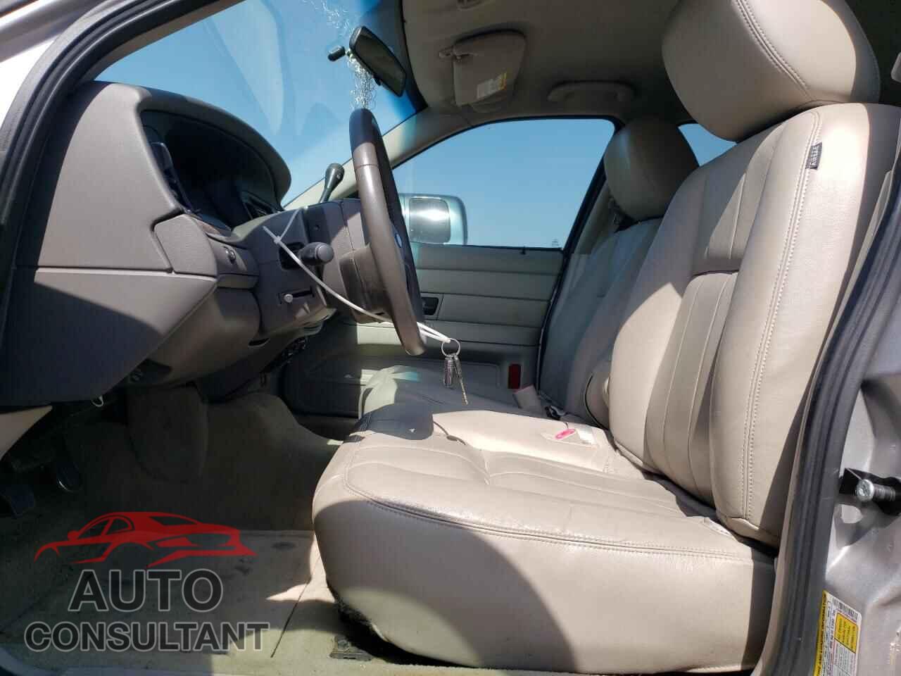 FORD CROWN VIC 2011 - 2FABP7EV3BX148686