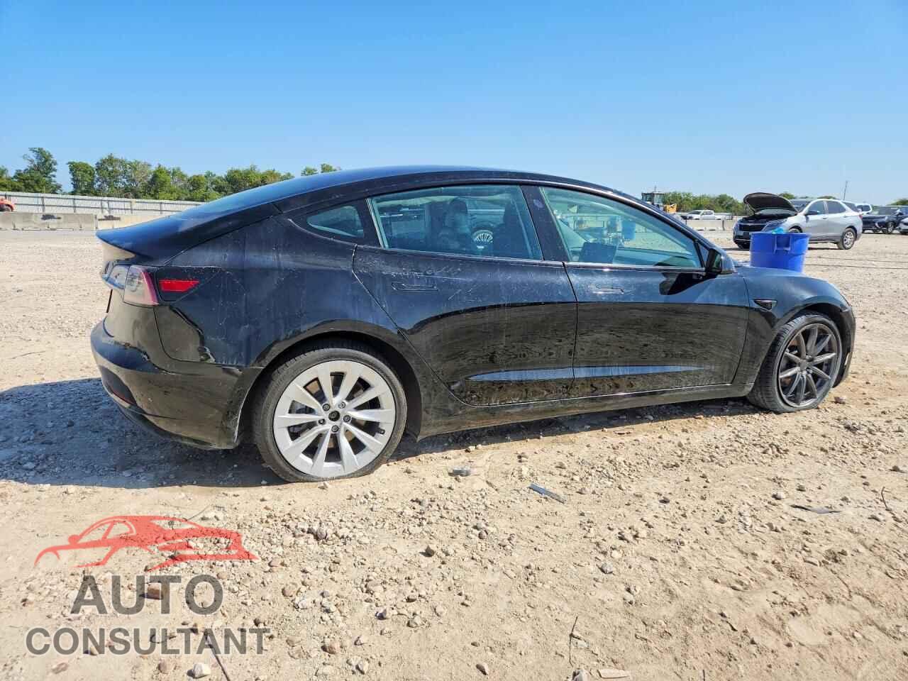 TESLA MODEL 3 2022 - 5YJ3E1EA8NF372443