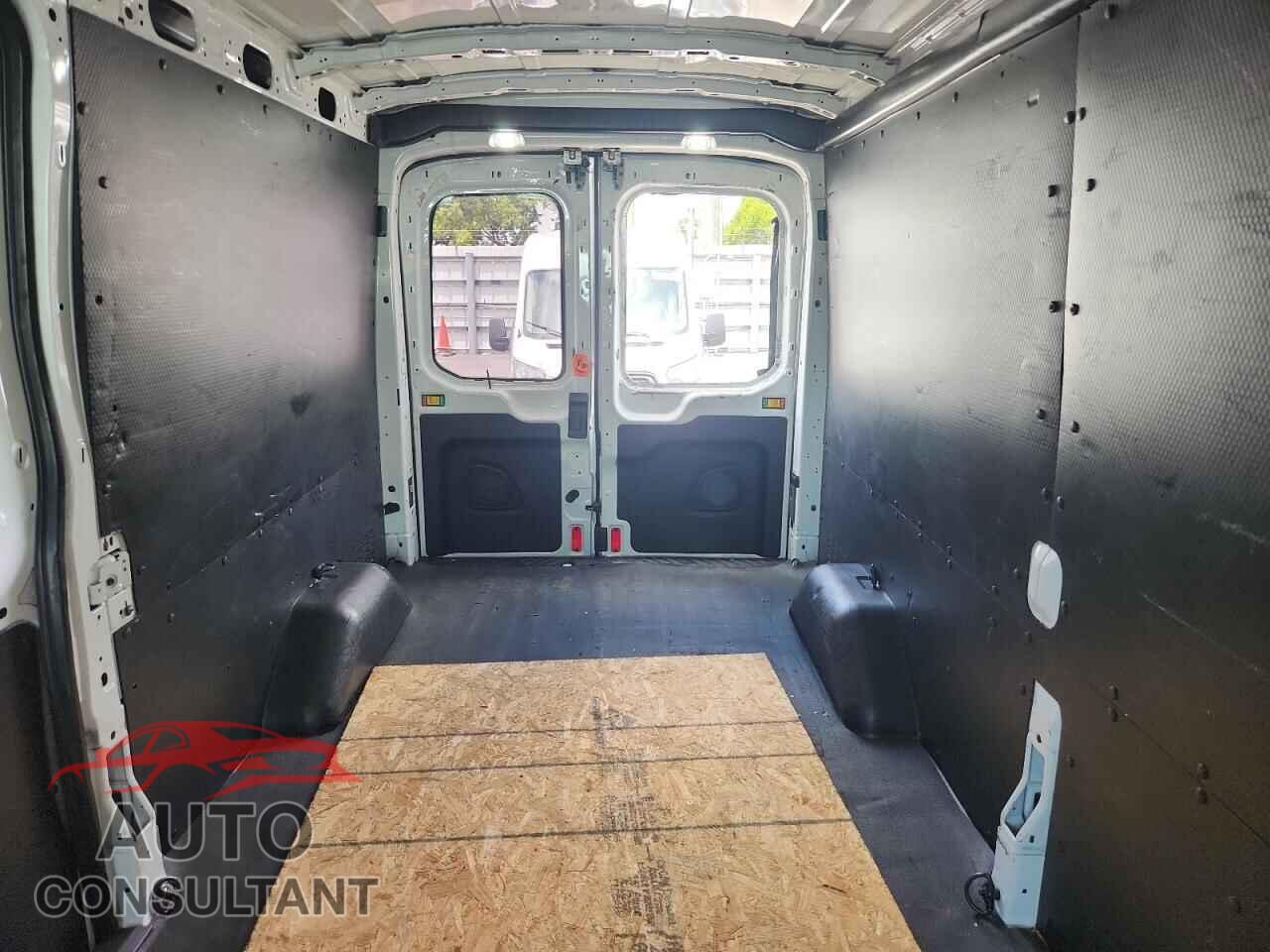 FORD TRANSIT 2020 - 1FTBR1C8XLKB10634